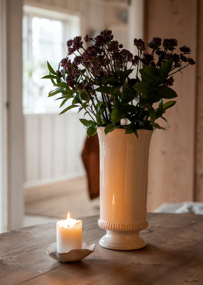 Antoinett Vase - Olsson & Jensen