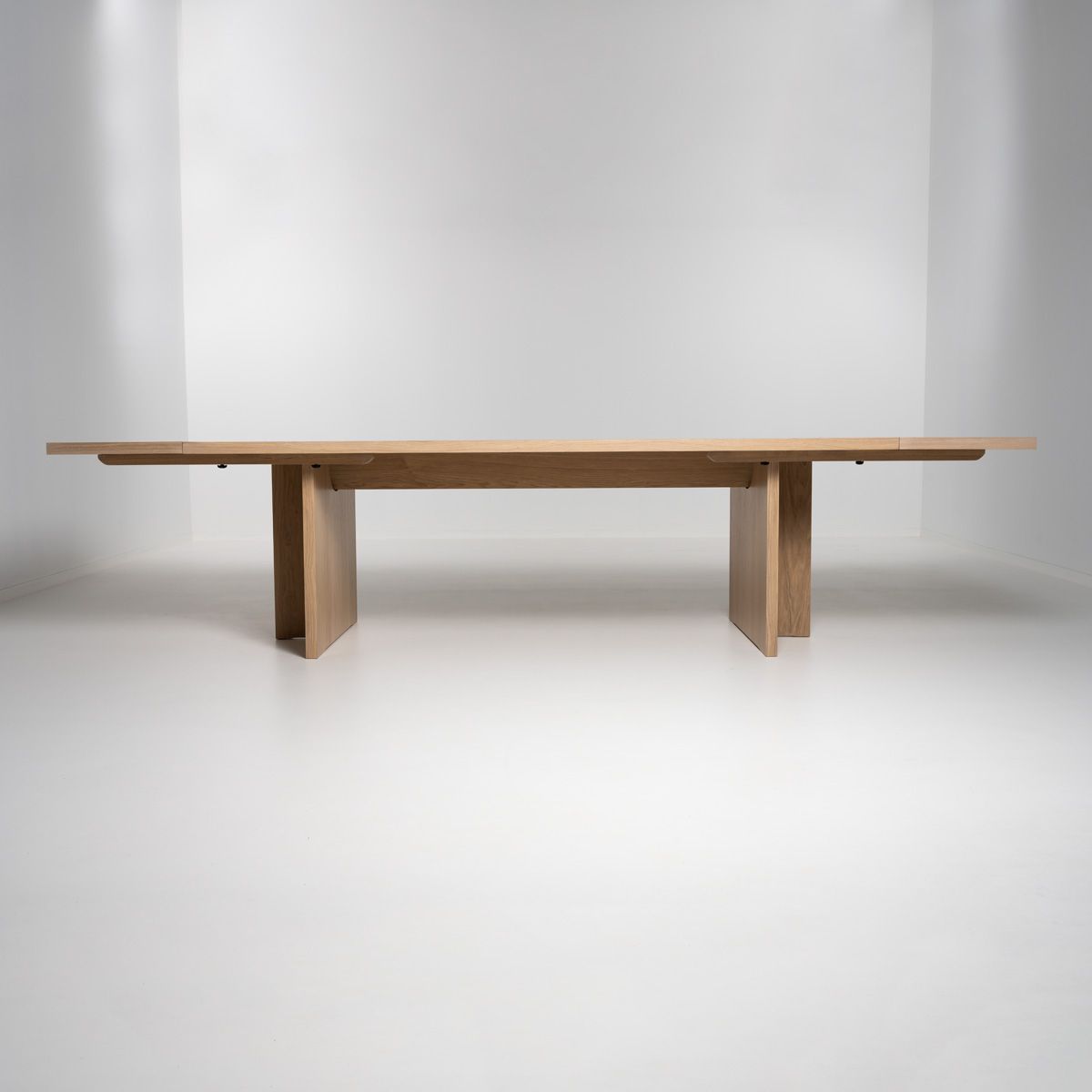 Mølen Spisebord Lys Eik (235X110)